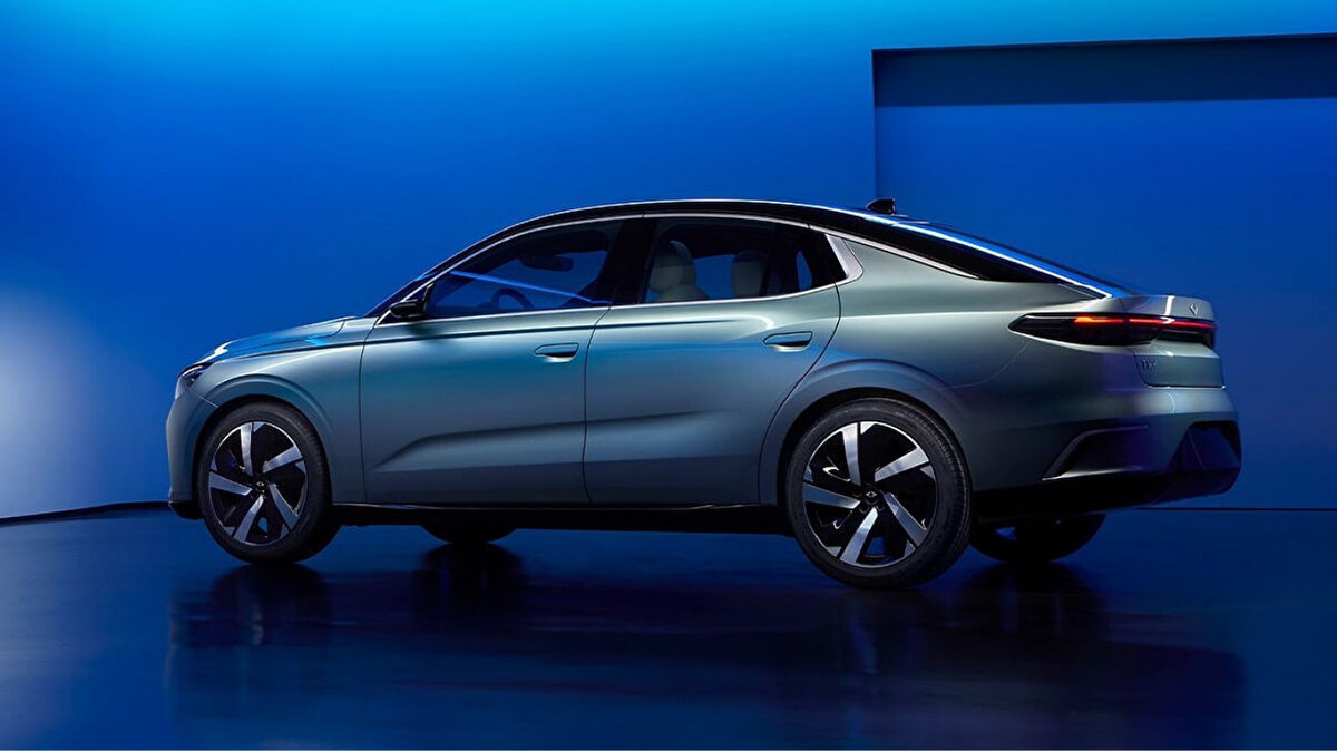 <br><br>Buna göre aşağıdaki şehirlerde bulunan AVM’lerde T10F’i test edebileceksiniz:<br><br>Adana: M1 AVM<br>Ankara: Söğütözü<br>Ankara: Panora AVM<br>Antalya: Agora AVM<br>Bodrum: Yalıkavak Marina<br>Bursa: Downtown<br>Bursa: Togg Teknoloji Kampüsü Gemlik<br>İstanbul: Akasya<br>İstanbul: Yedi Mavi<br>İstanbul: İstinye Park<br>İstanbul: Mall of İstanbul<br>İstanbul: Watergarden<br>İstanbul: Zorlu Center<br>İzmir: Agora AVM<br>İzmir: Bornova<br>Kayseri: Kayseri Park<br>Konya: Enntepe AVM<br>Samsun: Bulvar AVM<br>