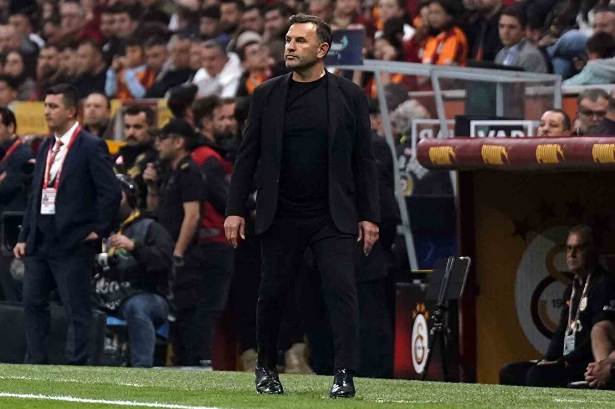 Kadrosuna önemli yıldızları katan sarı-kırmızılı takımda gözler bir yandan da Okan Buruk'un kadro kararına çevrilmiş durumda.