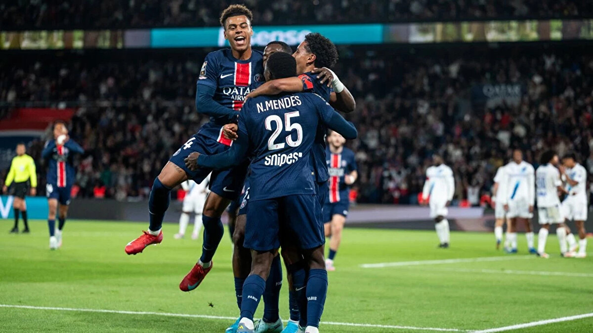 Paris Saint-Germain - %73