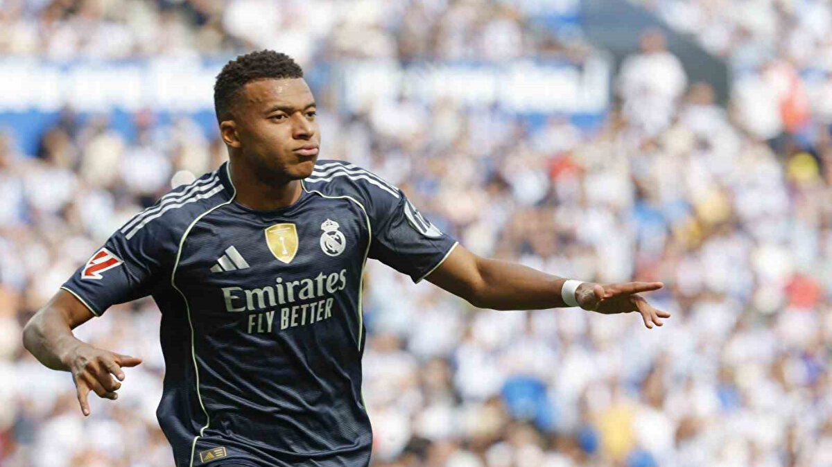 İspaya La Liga’nın 4. haftasında Real Madrid, deplasmanda Real Sociedad ile karşılaştı. Teknik Direktör Xabi Alonso’nun gelişiyle birlikte takımın değişmezlerinden olan Arda Güler, bugün de 11’de başladı. Eflatun-beyazlılar müsabakanın 12. dakikasında 1-0 öne geçti.