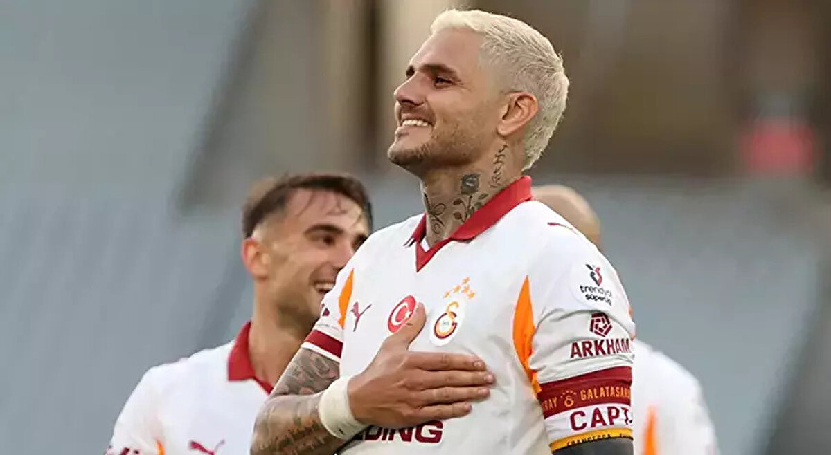 Aslında çok uzun oynatmayı düşünmüyordum ama oyun böyle gerektirdi. Santrfora ihtiyacımızın olduğu bir oyundu ve skor üretmemiz gerekiyordu. Bunun için süresini uzattık. Bizim için en önemlisi onu sağlıklı bir şekilde en hazır hale getirebilmek." ifadelerini kullandı.