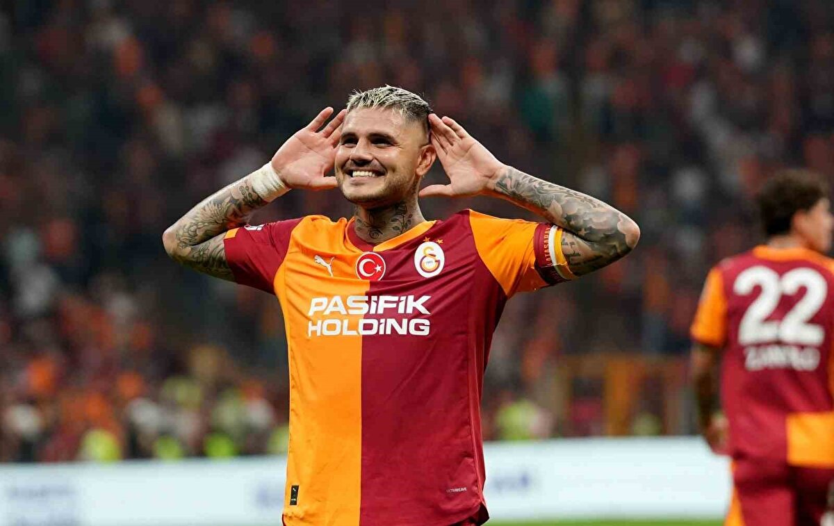 "BRAVO BEYLER"<br><br>Sosyal medya hesabından paylaşım yapan Icardi, "Bravo beyler! Sizinle gurur duyuyoruz" mesajıyla 12 Dev Adam'a desteğini gösterdi.<br><br>