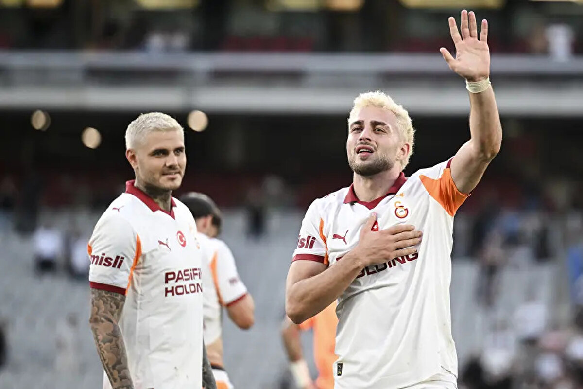 Mücadelede Barış Alper Yılmaz bir pozisyonda yanında boşta olan Ahmed Kutucu'ya pas vermek yerine kaleyi tercih etmiş, top kalecinin müdahalesiyle dışarı çıkmıştı.<br>