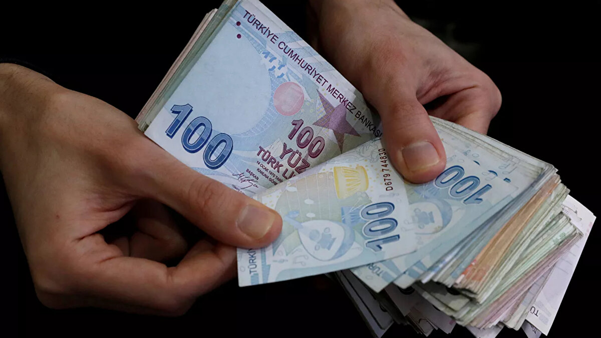 KuveytTürk konut kredisi faiz oranları 2025<br><br>KuveytTürk, Eylül ayında konut kredisi faizlerini %2,79 olarak açıkladı. 1 milyon TL kredi için aylık taksit 28.966 TL, toplam geri ödeme ise 3 milyon 475 bin TL oluyor.