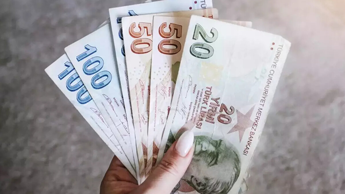 Garanti Bankası konut kredisi faiz oranları 2025<br><br>Garanti BBVA, konut kredisi faiz oranını %2,99 olarak uyguluyor. 1 milyon TL kredi için aylık taksit 30.797 TL, toplam geri ödeme ise 3 milyon 727 bin TL olarak hesaplanıyor.