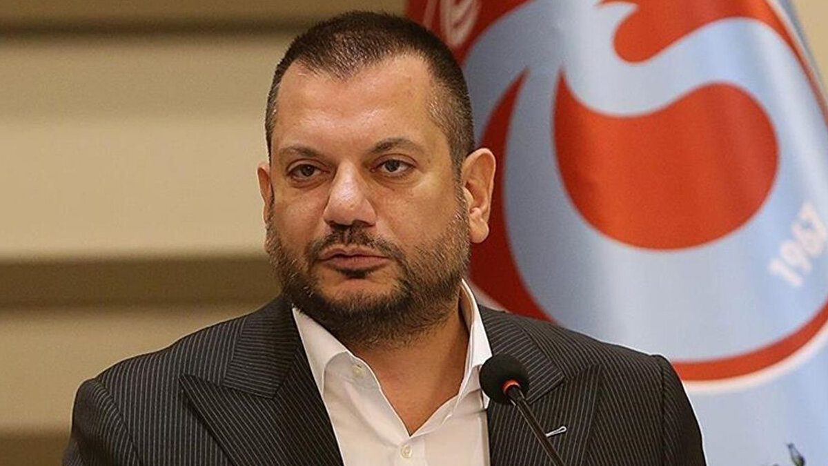 Kadıköy'de soyunma odasına indiğini belirten Doğan, "Trabzonspor bugün sahada düzgün şekilde mücadele etti. Hocamızı, oyuncularımızı tek tek tebrik ettim. İki takım da elinden geleni yaptı. Ufak tefek şeyler oldu ama sahada herkes mücadelesini verdi." dedi.