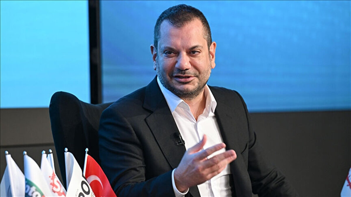 Başkan Doğan, mevcut Merkez Hakem Kurulu'nun güven vermediğini belirterek, "Bu MHK ile olmayacağını açıkça burada dile getiriyorum. Geçen sezon da dile getirdik. Bugün de söylüyorum! Sözlerimin arkasındayım." ifadelerini kullandı.