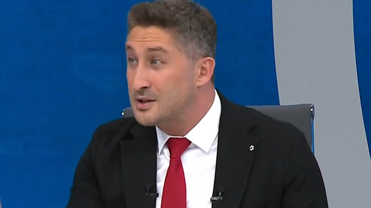 Fenerbahçe-Trabzonspor maçının ardından Galatasaray’ın eski oyuncusu ve spor yorumcusu Sabri Sarıoğlu, sarı-lacivertlilerin performansını eleştirdi. Sarıoğlu, özellikle Kerem’in alışık olunan formunun maçta görülmediğine dikkat çekti.