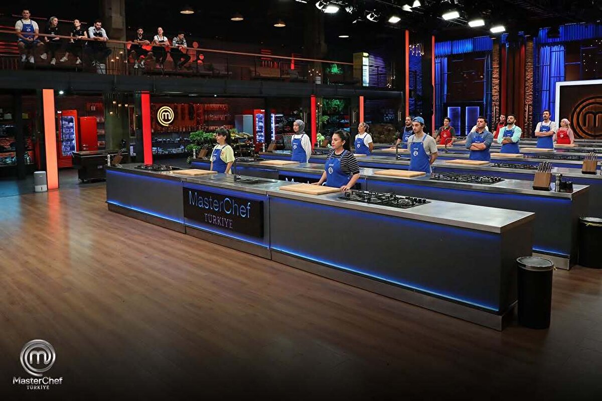 MasterChef 2025 eleme adayları hakkında merak edilenler<br><br>MasterChef 7. eleme adayı kim oldu? → Sezer<br><br>MasterChef eleme gecesi ne zaman? → 14 Eylül 2025 Pazar<br><br>Haftanın eleme adayları kimler? → Onur, Nisa, Ayla, İrem, İlhan, Çağlar, Sezer