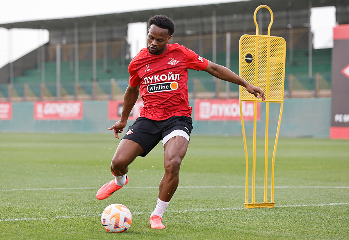 63. dakikada bir kez daha sahneye çıkan Levi Garcia takımının 2. golünü kaydetti ve mücadelede son sözü söyleyen isim oldu.