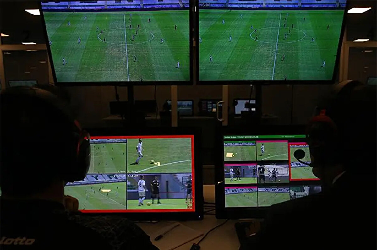 Kayserispor-Göztepe maçında Kadir Sağlam, Gaziantep FK-Kocaelispor karşılaşmasında ise VAR'da Sarper Barış Saka yer alacak.<br>