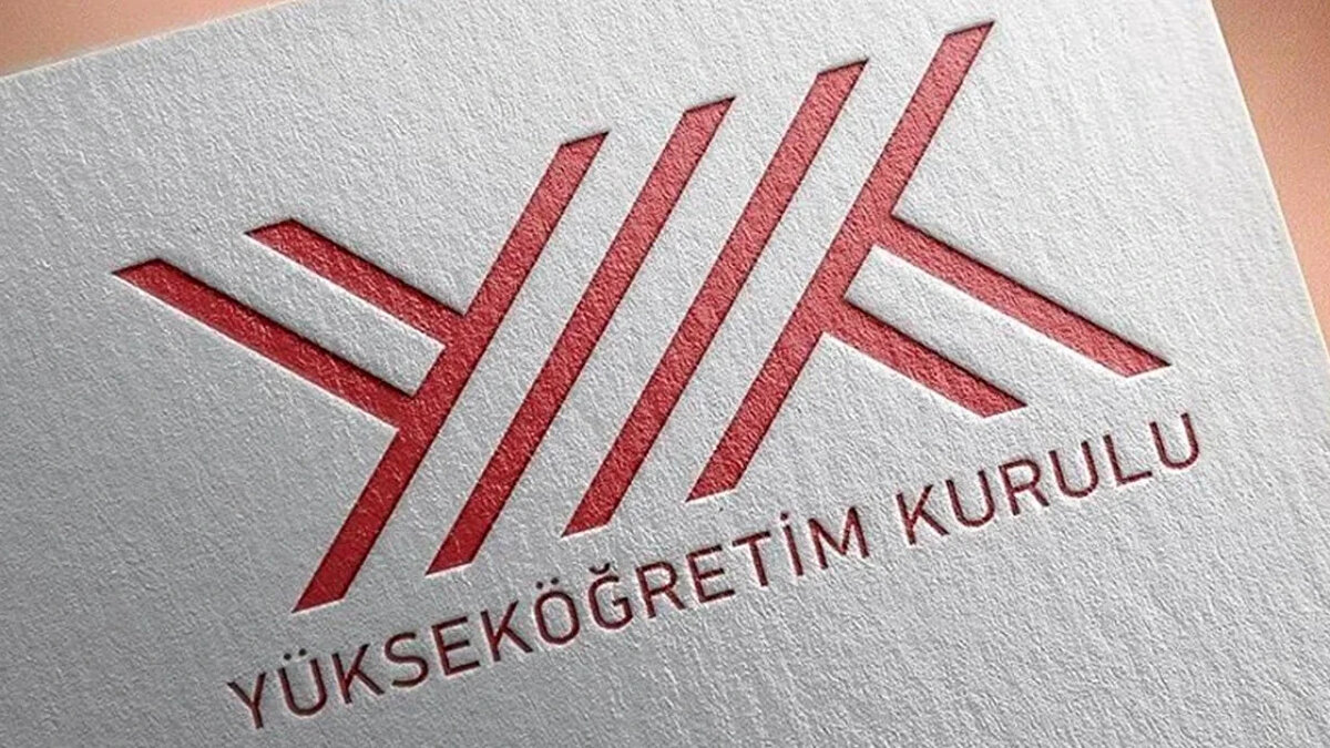İptal edilen sorular ve hatalı cevap anahtarı<br>Sınavdaki bir soruda hata tespit edilirse, soru iptal edilmiyor; hatalı seçeneğin doğru yanıtı belirlenip değerlendirmeye dahil ediliyor. Eğer bir soru tamamen iptal edilirse, o soru sınav puanı hesaplamasında dikkate alınmayacak ve puan kalan soru sayısına göre hesaplanacak.