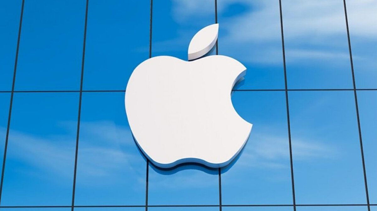 M5 İşlemcili MacBook Pro ve Air<br>Apple, TSMC’nin 3nm teknolojisiyle üretilen M5 çipli MacBook Pro ve MacBook Air modellerini piyasaya sürmeye hazırlanıyor. Daha yüksek performans ve enerji verimliliği öne çıkacak.