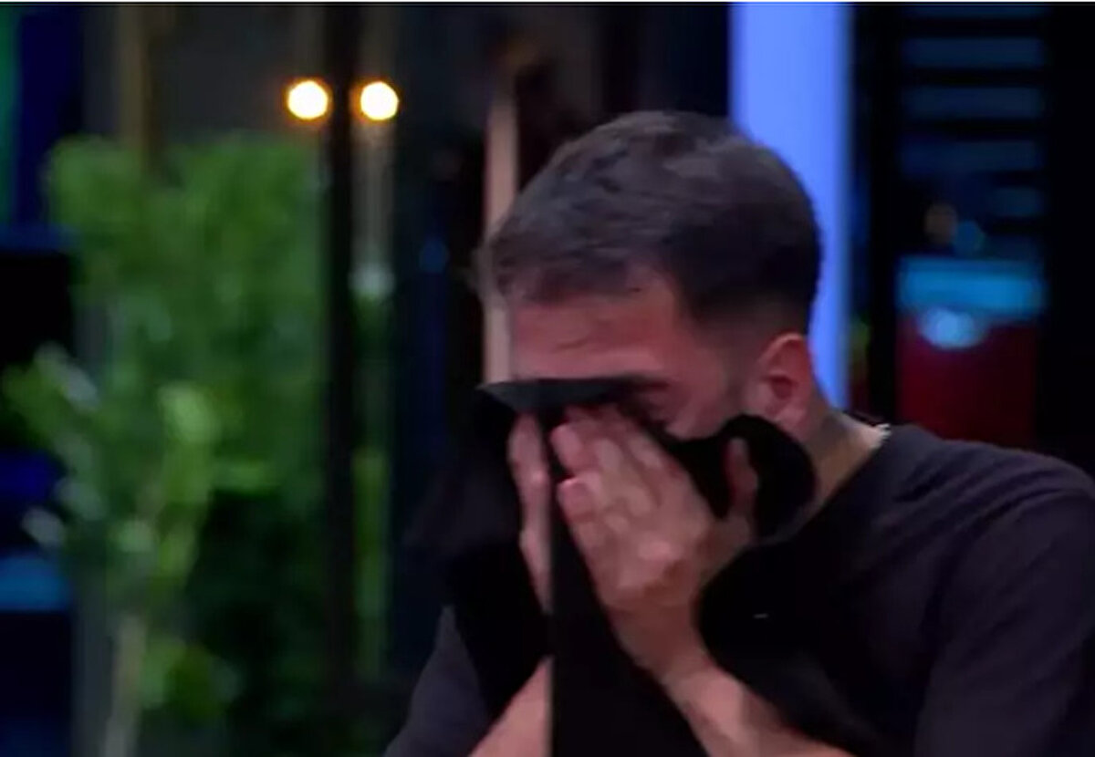 Böylece MasterChef Türkiye 2025 sezonunun altıncı elenen yarışmacısı İlhan oldu. Yarışmada heyecan giderek artarken, yeni haftada eleme potasına hangi isimlerin gireceği ise şimdiden merak konusu.