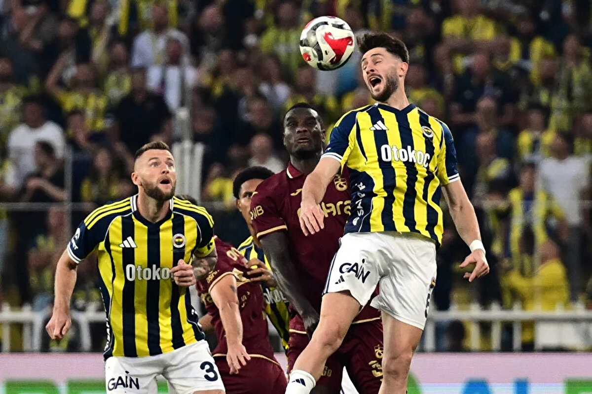 Maçın tartışmalı pozisyonları ve hakem kararları beIN Sports'taki Trio programında tartışıldı. <br><br>