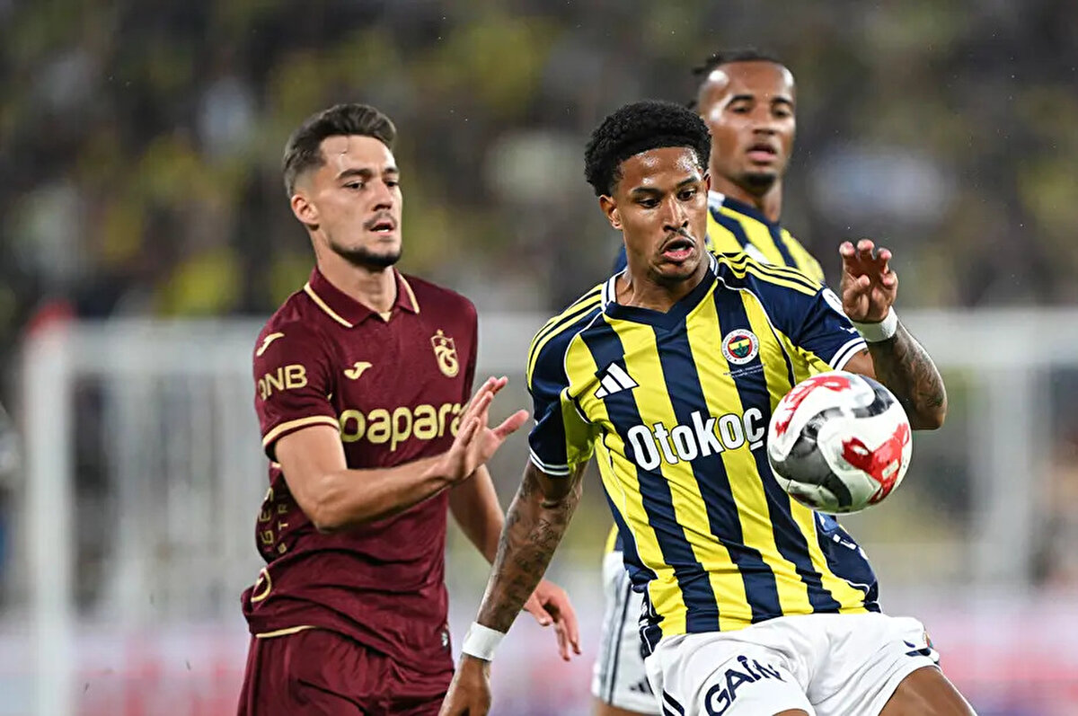 Fenerbahçe, Süper Lig'in 5. haftasında Trabzonspor'u konuk etti. Chobani Stadyumu'nda oynanan maçtan sarı lacivertliler 1-0 galip ayrıldı.<br><br>