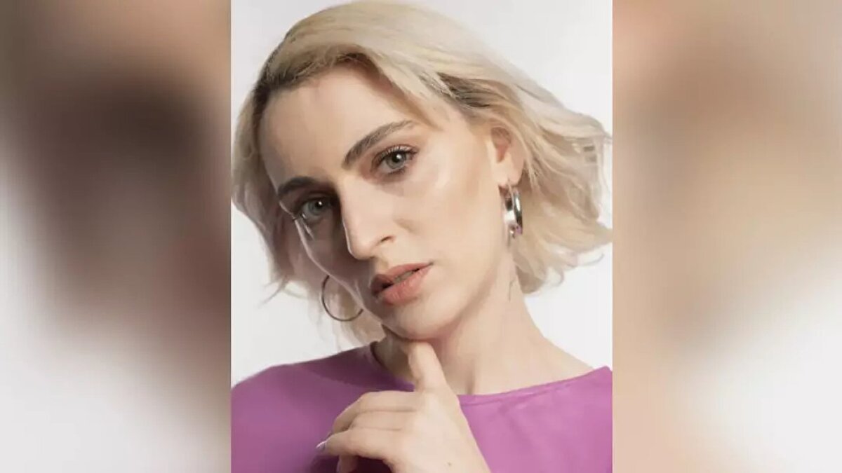 Yaşı ve Doğum Yılı<br><br>Merve Göntem’in 30’lu yaşlarının ortalarında olduğu tahmin edilmektedir.<br><br>Özel Hayatı<br><br>Bora Elkoca ile evli olan Göntem’in bir kız çocuğu vardır.