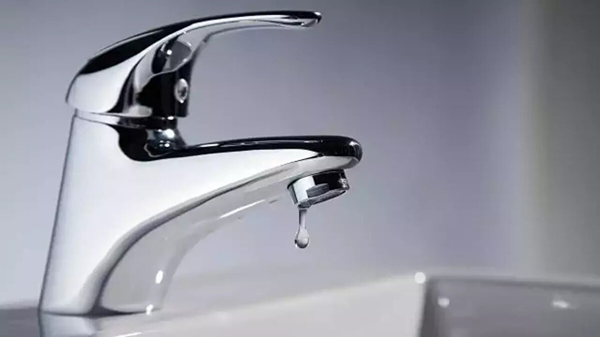 Kadıköy’de 6 mahallede su kesintisi<br><br>İSKİ tarafından yapılan açıklamaya göre, Kadıköy 19 Mayıs Mahallesi Şemsettin Günaltay Caddesi’nde yürütülecek altyapı hattı deplase çalışmaları nedeniyle su kesintisi yapılacak. Kesinti 16 Eylül 2025 Salı günü 10.00 ile 18.00 saatleri arasında uygulanacak.