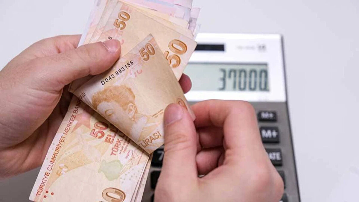 Şekerbank – Faiz: %5,33 | Aylık Taksit: 25.085 TL | Toplam: 302.022 TL