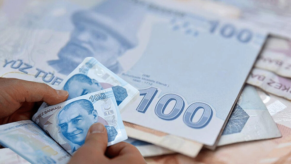 DenizBank – Faiz: %3,69 | Aylık Taksit: 22.307 TL | Toplam: 268.839 TL<br><br>ING (3 Ay Ertelemeli) – Faiz: %3,64 | Aylık Taksit: 22.225 TL | Toplam: 267.703 TL<br><br>QNB Finansbank (Yeni Müşterilere Özel) – Faiz: %3,59 | Aylık Taksit: 22.143 TL | Toplam: 266.869 TL<br><br>HSBC – Faiz: %3,59 | Aylık Taksit: 22.143 TL | Toplam: 266.719 TL<br><br>Getir Finans – Faiz: %3,55 | Aylık Taksit: 22.077 TL | Toplam: 264.933 TL<br><br>TEB (3 Ay Ertelemeli) – Faiz: %3,39 | Aylık Taksit: 21.816 TL | Toplam: 262.950 TL<br><br>Alternatif Bank (Dijital Kredi) – Faiz: %3,39 | Aylık Taksit: 21.816 TL | Toplam: 262.800 TL<br><br>ON Plus – Faiz: %3,29 | Aylık Taksit: 21.654 TL | Toplam: 261.002 TL