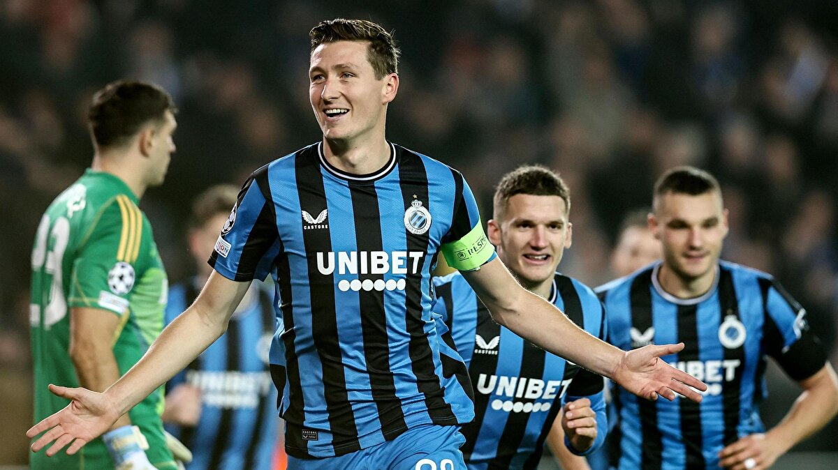 29- CLUB BRUGGE