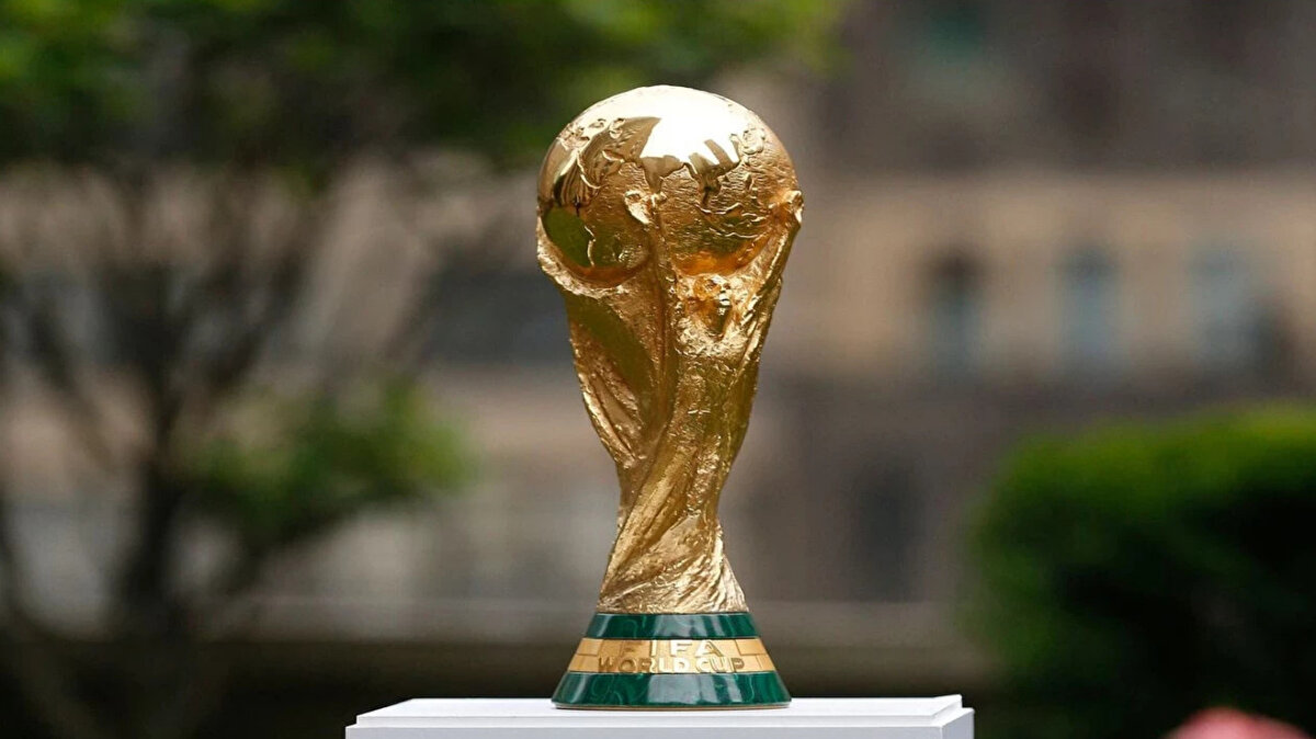 ECA Başkanı Khelaifi’nin Görüşleri<br>Avrupa Kulüpler Birliği (ECA) Başkanı Nasser Al Khelaifi, kulüplerin milli takımların başarısında önemli bir rol oynadığını vurgulayarak FIFA ve küresel futbol camiasıyla yakın çalışmaya devam edeceklerini söyledi.