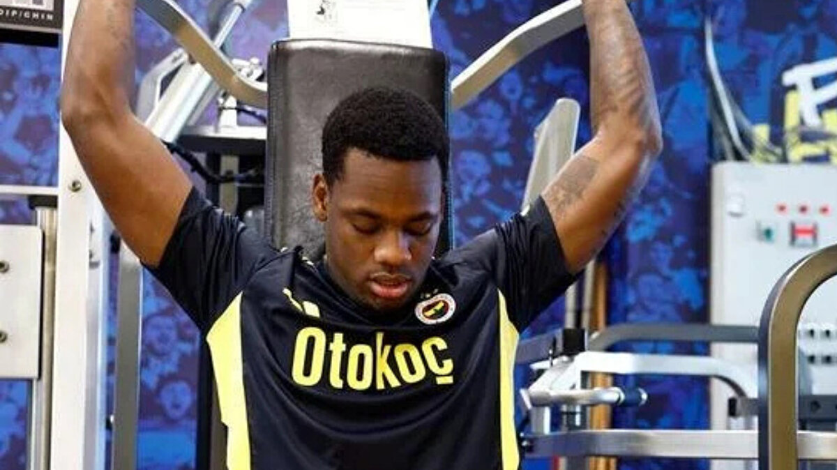 FLAŞ JHON DURAN GELİŞMESİ<br>JHON DURAN GELİŞMESİ<br><br>Öte yandan sakatlığı bulunan Jhon Duran ile ilgili de önemli bir gelişme yaşandı.