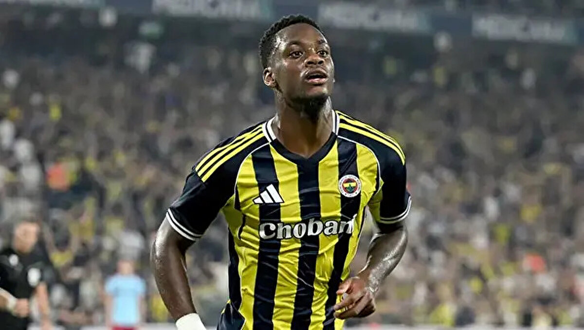 JHON DURAN'IN  PİYASA DEĞERİ <br><br>Al Nassr'dan 15 milyon euro bedelle kiralık olarak transfer edilen Jhon Duran'ın piyasa değeri 35 milyon euro. Kolombilyalı golcü