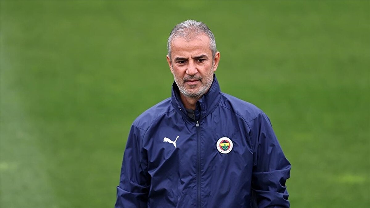 İsmail Kartal, sarı lacivertli kulüpte 2023-2024 sezonunda Fenerbahçe taraftarının unutamayacağı performans sergilemişti. 