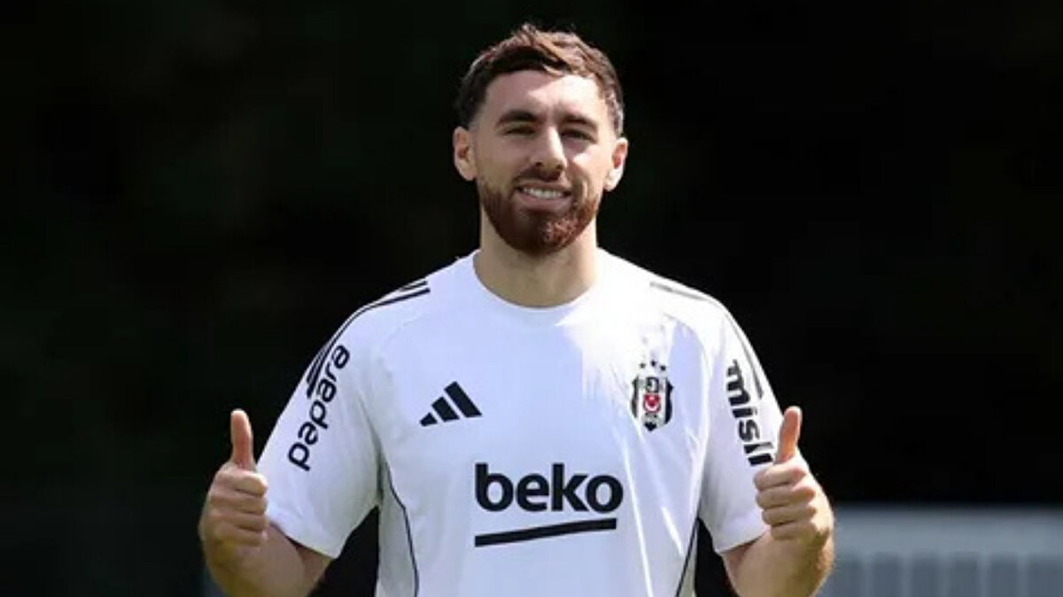 İşte o açıklama; <br><br> <br><br>"Futbol A Takımımızın Trendyol Süper Lig’in 5. haftasında Tüpraş Stadyumu’nda Rams Başakşehir’le oynadığı maçta direkt kırmızı kartla oyundan ihraç edilen ve 16 Eylül 2025 tarihinde “kural dışı hareket” gerekçesiyle Profesyonel Futbol Disiplin Kurulu’na sevk edilen futbolcumuz Orkun Kökçü için hazırladığımız savunma dilekçemiz Profesyonel Futbol Disiplin Kurulu’nun dikkatine sunulmuştur.<br><br>