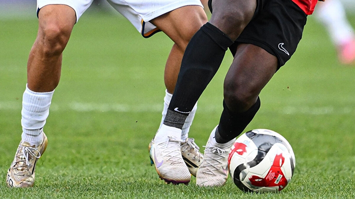 2.FENERBAHÇE A.Ş.: 10