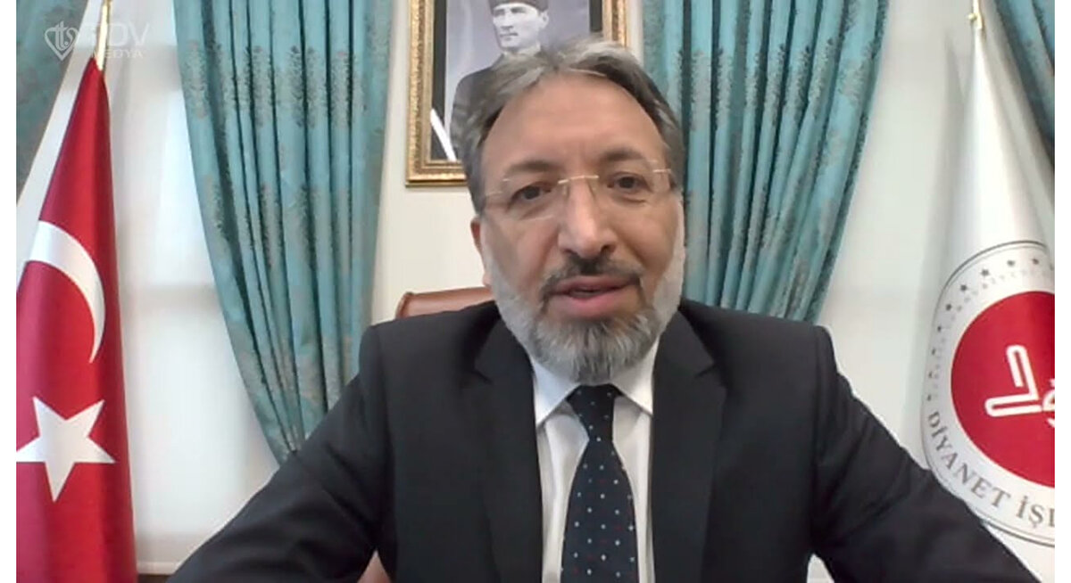 Çalışmalarından bazıları şunlardır:<br><br>-Mevlânâ ve İslâm,<br><br>-Mevlevîlik’te Manevî Eğitim;<br><br>-Hüseyin Azmi Dede; Risaleler.<br><br>-Aziz Mahmud Hüdâyi, Sohbetler;<br><br>-Ahmed Avni Konuk, Mesnevî-i Şerif Şerhi, -Heyet-, I-XIII;<br><br>-İsmail Rüsûhî Ankaravî, Minhâcü’l-Fukarâ;<br><br>-Tâhirü’l-Mevlevî, Yenikapı Mevlevihanesi Postnişini Şeyh Celaleddin Efendi.