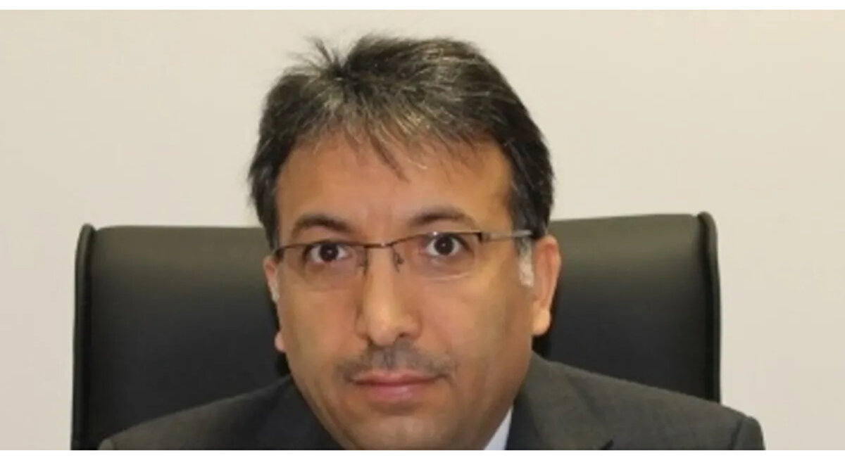 Prof. Dr. Safi ARPAGUŞ Kimdir?