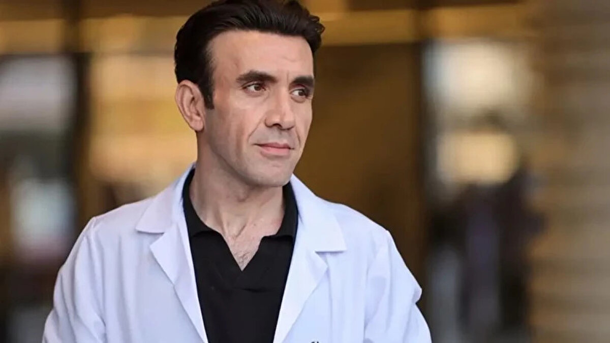 Mehmet Yılmaz Ak’tan duygusal veda paylaşımı<br><br>Başarılı oyuncu Mehmet Yılmaz Ak, Bahar dizisindeki ayrılığını Instagram hesabından yaptığı paylaşım ile duyurdu. Ünlü oyuncu paylaşımında, “Muhteşem bir deneyimdi… Güle güle Prof. Dr. Timur Yavuzoğlu…” sözlerine yer vererek hem rolüne hem de izleyicilere veda etti.