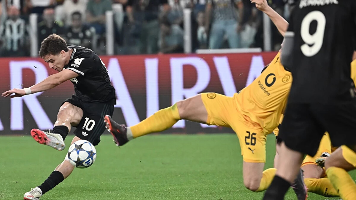 Milli yıldızımız Kenan Yıldız attığı gol ve yaptığı asistten sonra Türk futbol tarihine geçti.