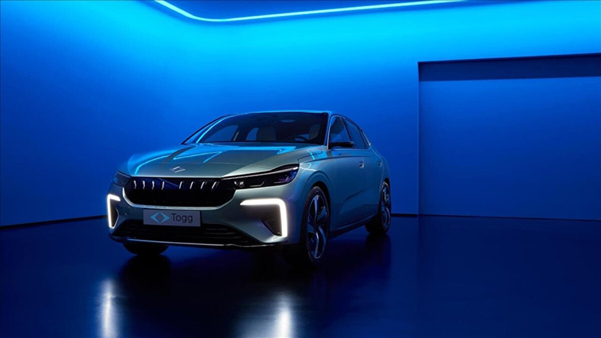 TOGG T10F faizsiz kredi kampanyası<br><br>Togg, yeni model için özel finansman fırsatları da sunuyor. Bireysel kullanıcılar için 200 bin TL krediye yüzde 0 faizli 12 ay vadeli seçenek öne çıkarken, 1 milyon 500 bin TL’ye kadar kredi için farklı faiz ve vade imkanları bulunuyor. Kurumsal alımlarda ise 1 milyon 750 bin TL krediye yüzde 2,99 faizli 48 ay vadeli ödeme seçeneği dikkat çekiyor.