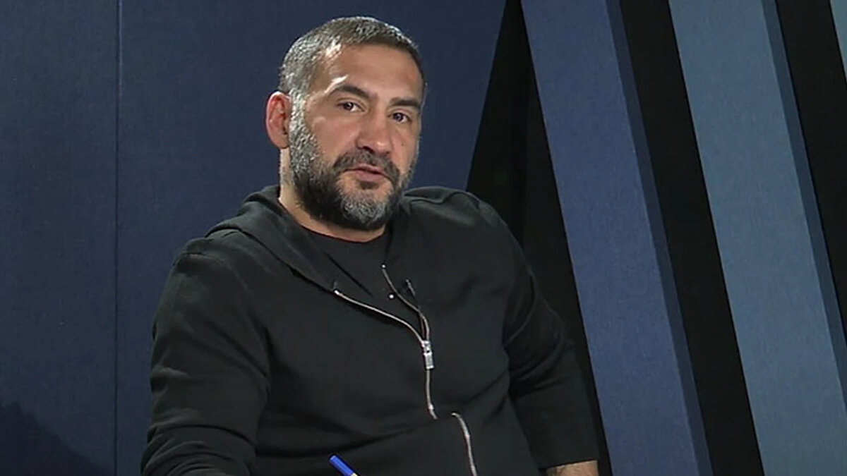 "İkinci yarı Alanya çok çekildi. İnanılmaz baskı yedi. Dede Kum müthiş hamleler yaptı maça. İyi müdahale ettiğini düşünüyorum. Ama tabii kulübe eksik."