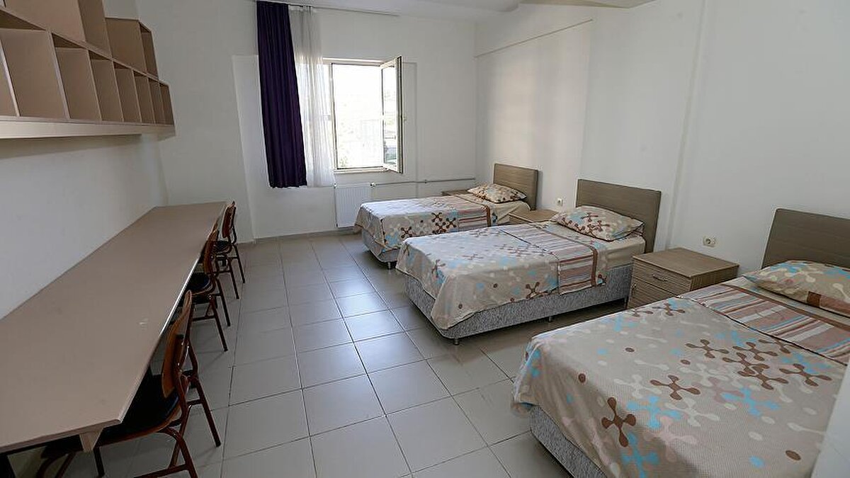 Platformda bulunan yurtlar ayrıca kendilerini tercih eden öğrencilere burs, çeşitli sosyal destekler ve spor imkanları da sağlıyor.