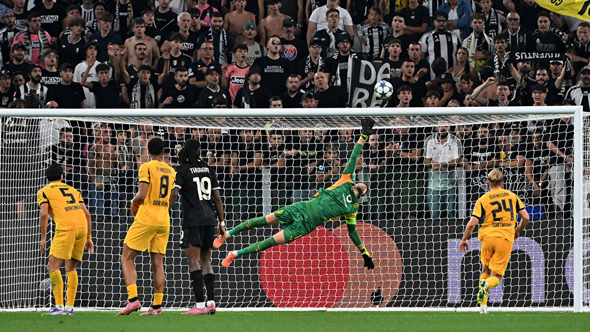 Juventus ile Dortmund’un karşı karşıya geldiği dev mücadelede ikinci yarıda tempo bir an olsun düşmedi.