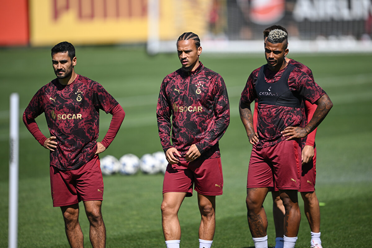 UEFA Şampiyonlar Ligi'nde temsicimiz Galatasaray bu akşam Eintracht Frankfurt karşısında zorlu bir maça çıkacak. 