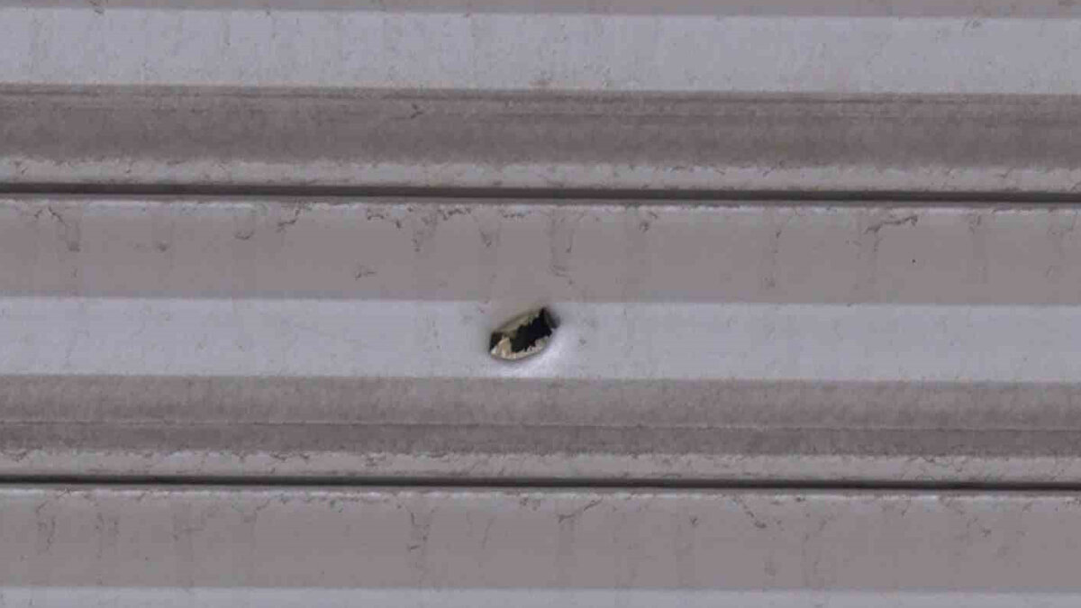 Polis ekiplerinin darp ve kurşunlama olayına ilişkin çalışmaları sürüyor.