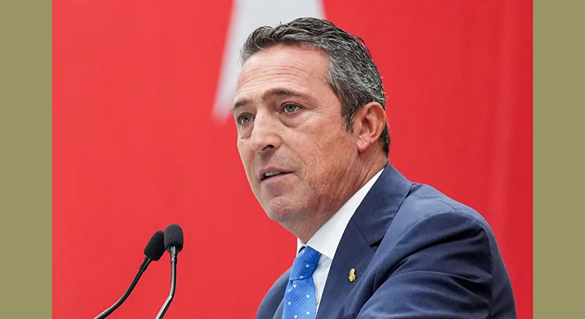 Maç Sonucu ve Tartışmalı Pozisyon<br>Trendyol Süper Lig 1. haftanın erteleme maçında Fenerbahçe, Alanyaspor ile 2-2 berabere kaldı. Kadıköy’de oynanan maçta, 90+3. dakikada kalesinde gol gören sarı-lacivertliler sahadan beraberlikle ayrıldı. 90+7. dakikada ise Fenerbahçeliler penaltı bekledi.