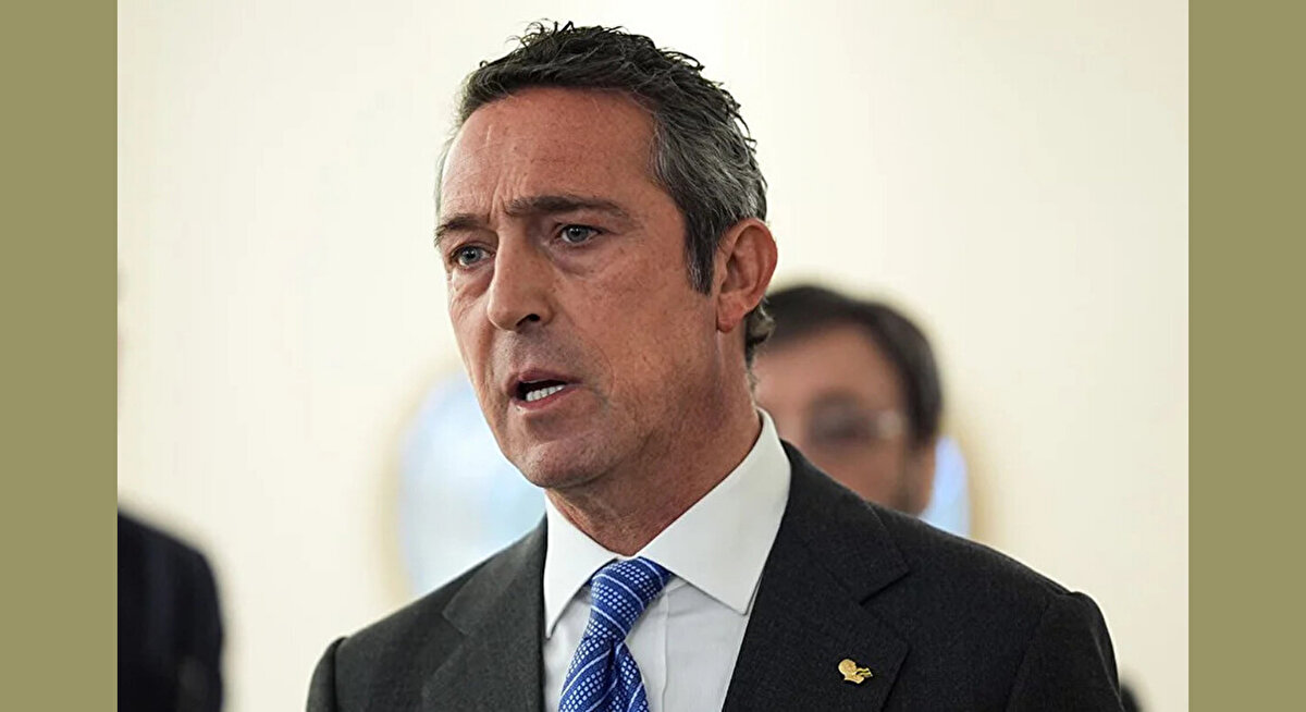 Başkan Ali Koç’tan TFF ile Görüşme<br>Fenerbahçe Başkanı Ali Koç önderliğindeki yönetim, yaşanan tartışmalı kararlar sonrası Türkiye Futbol Federasyonu (TFF) ile toplantı gerçekleştirdi. Koç, toplantı sonrası dikkat çeken açıklamalarda bulundu.