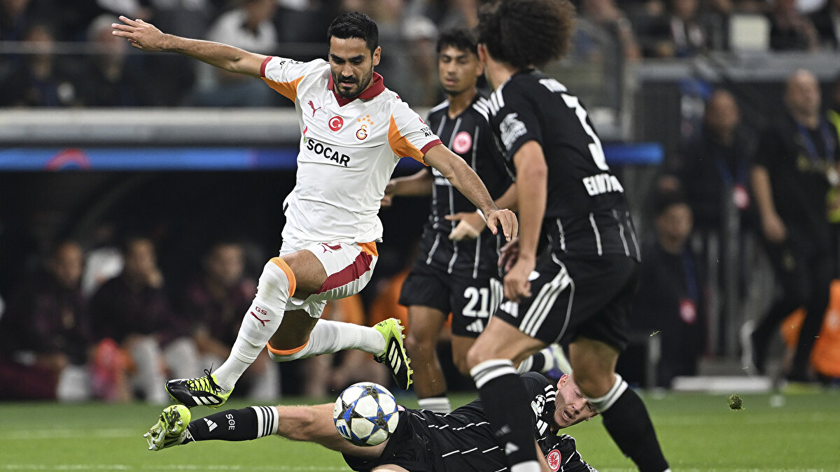 Sarı-kırmızılı ekip, maçın 42. dakikasında Lucas Torreira’nın sağdan yaptığı ortada Barış Alper Yılmaz ile gol buldu. Ancak hakem Marco Guida, Sane – Chaibi – Torreira arasında önceki pozisyonda Chaibi’ye faul yapıldığı gerekçesiyle golü iptal etti.