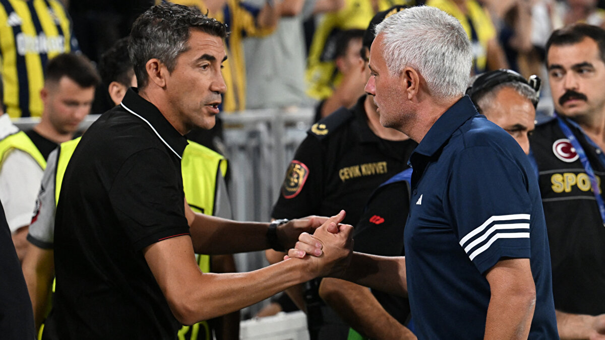 Geçtiğimiz günn oynanan Benfica-Karabağ mücadelesinin Karabağ galibiyeti ile sonuçlanmasının ardından Benfica teknik direktör Bruno Lage ile de yolları ayrıldı ve Jose Mourinho'nun adı Benfica'ya yazılmaya başlandı.