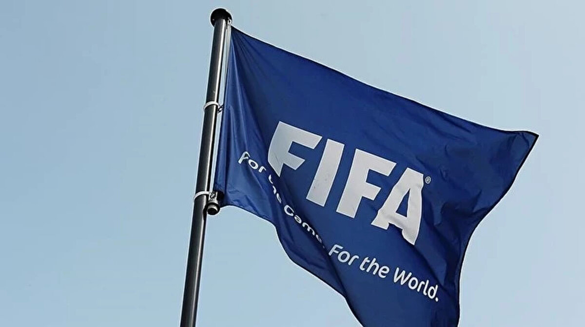 FIFA tarafından açıklanan Eylül ayı dünya sıralaması belli oldu. Peki Türkiye kaçıncı sırada? Türkiye sıralamada yükseldi mi? İşte FIFA ülkeler sıralaması: