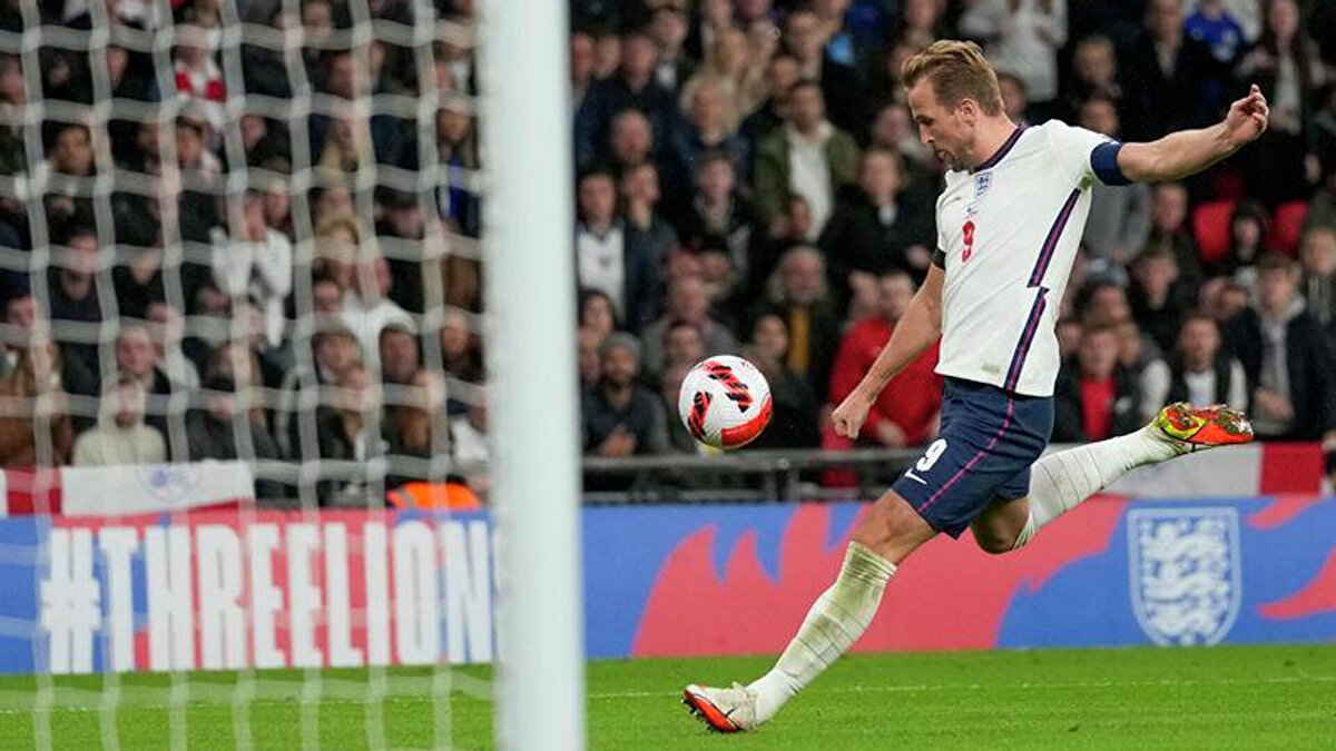 4-) İngiltere: 1820.44