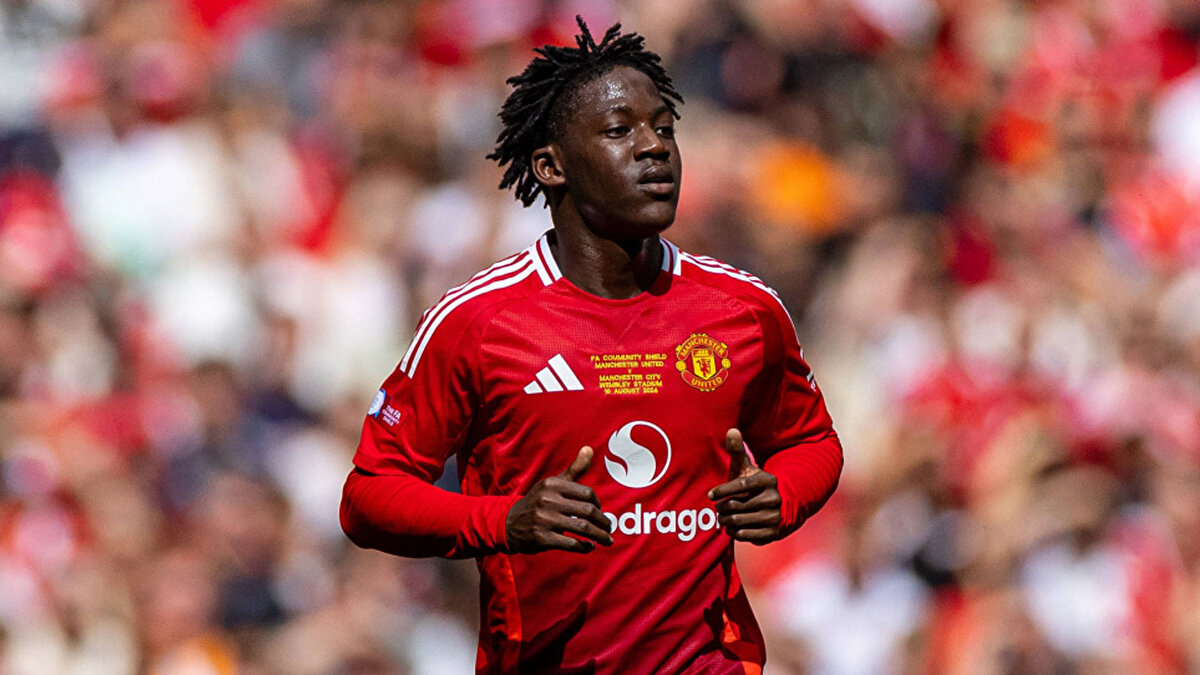 KOBBIE MAINOO - M. UNITED