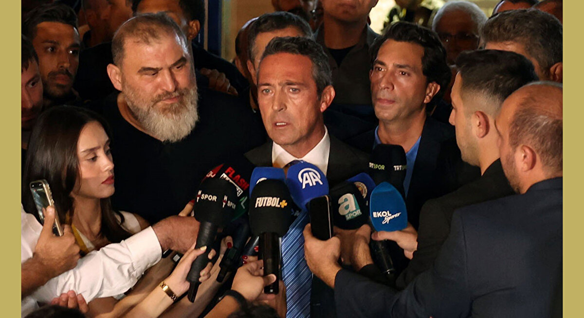 Tüm kongre üyelerimizi hafta sonu ve özellikle pazar günü seçimlere katılmalarını ve Fenerbahçe’nin geleceği ile ilgili çorbada tuzu olmaları adına demokrasi şölenine katılarak, oylarını vermeye davet ediyorum.<br><br>Seçimleri kim kazanırsa kazansın, sonuçta Fenerbahçe kazansın. Başkanımızın etrafında birlik ve beraberlik olalım. Camiamızı kenetleyelim. Çünkü bir ve bütün bir Fenerbahçe’nin önünde kimse duramaz.<br><br>Yaşa, çok yaşa Fenerbahçe!"