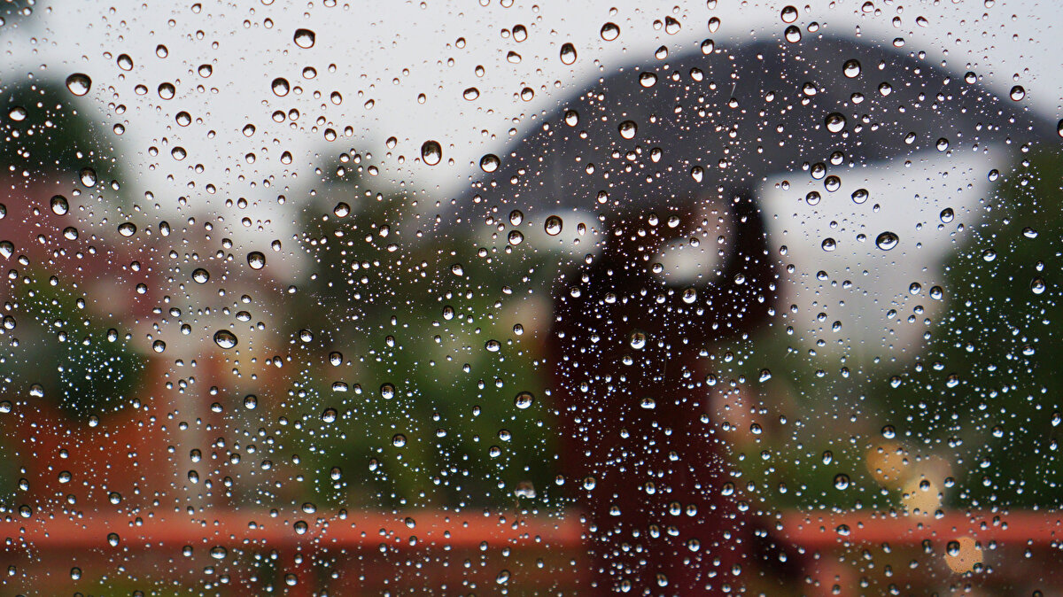 Güneydoğu Anadolu: Parçalı ve az bulutlu.<br><br>Diyarbakır: 28°C<br><br>Gaziantep: 28°C<br><br>Mardin: 26°C<br><br>Siirt: 27°C